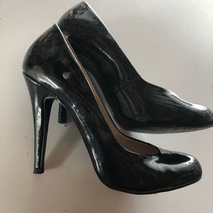 Black Ladies Aldo dress shoes